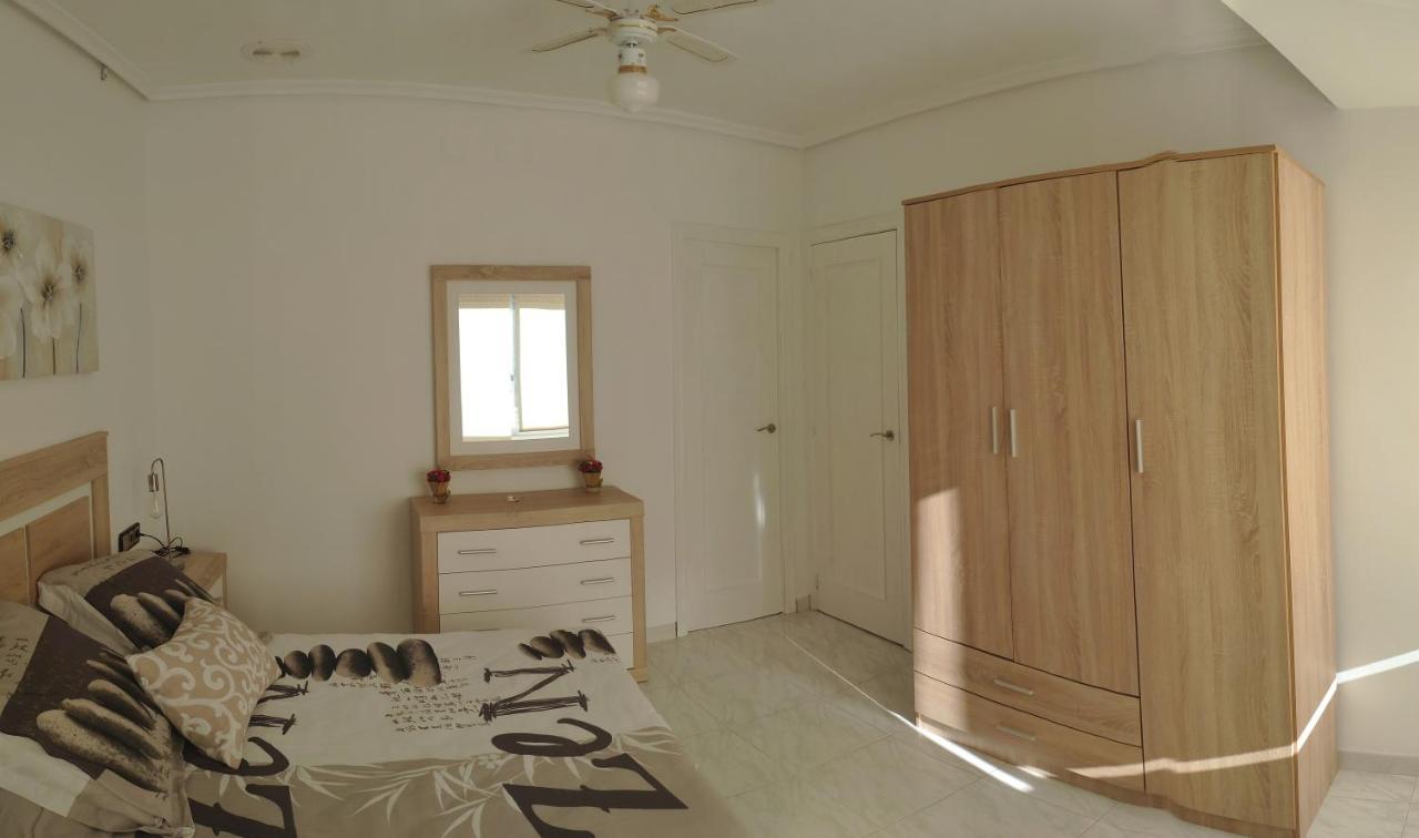 The Triplets Apartment Agres Luaran gambar