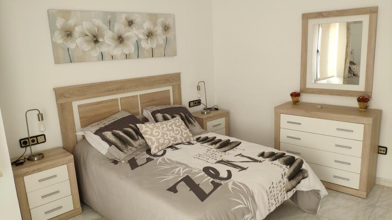 The Triplets Apartment Agres Luaran gambar